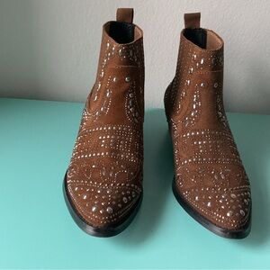 Bibi Lou Women’s Low Cowboy Boots -Size 8.5  Excellent condition